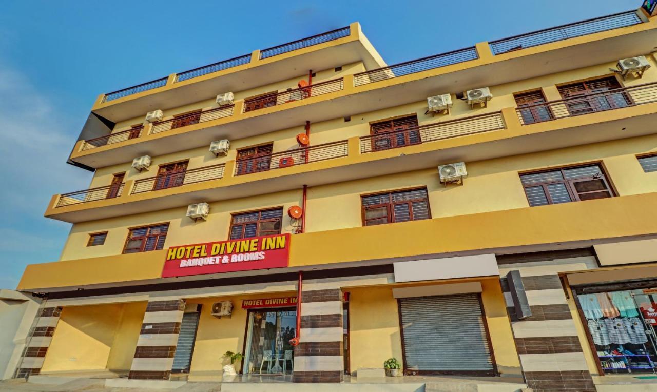 Itsy By Treebo - Divine Inn Chandigarh Exterior photo