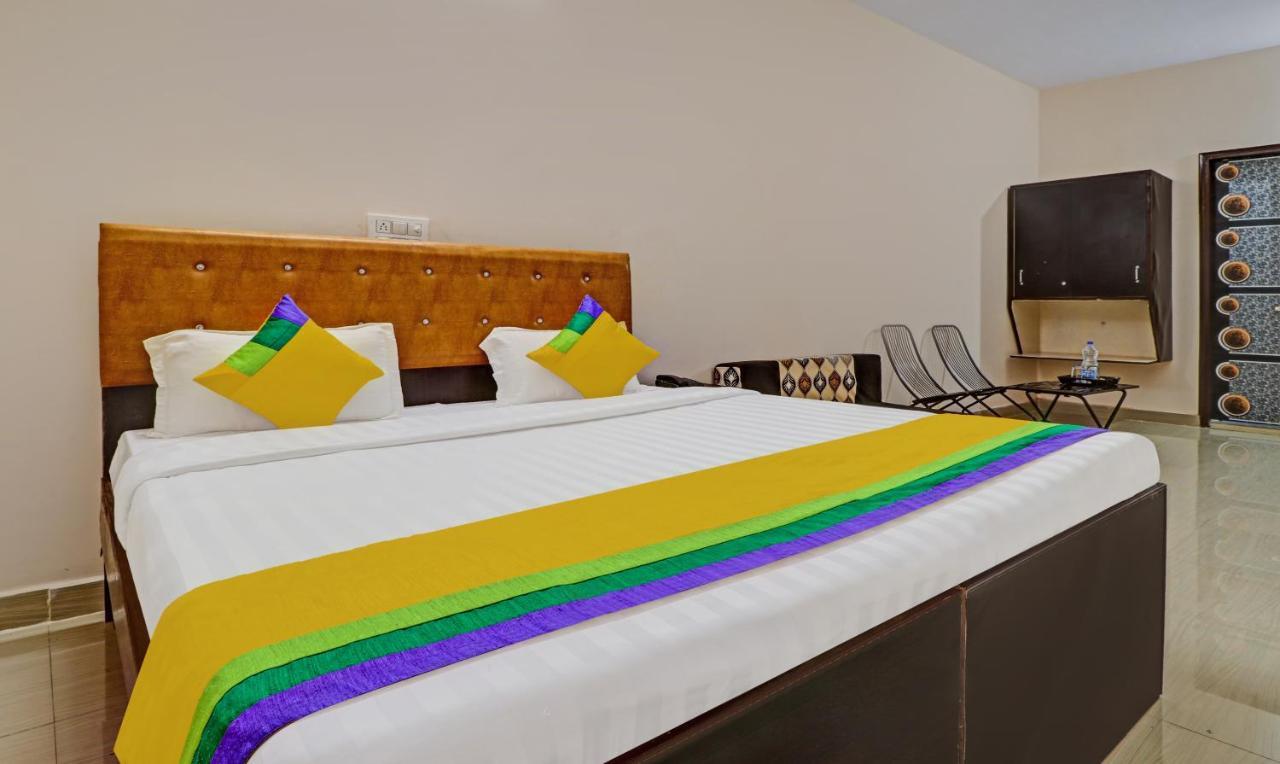 Itsy By Treebo - Divine Inn Chandigarh Exterior photo