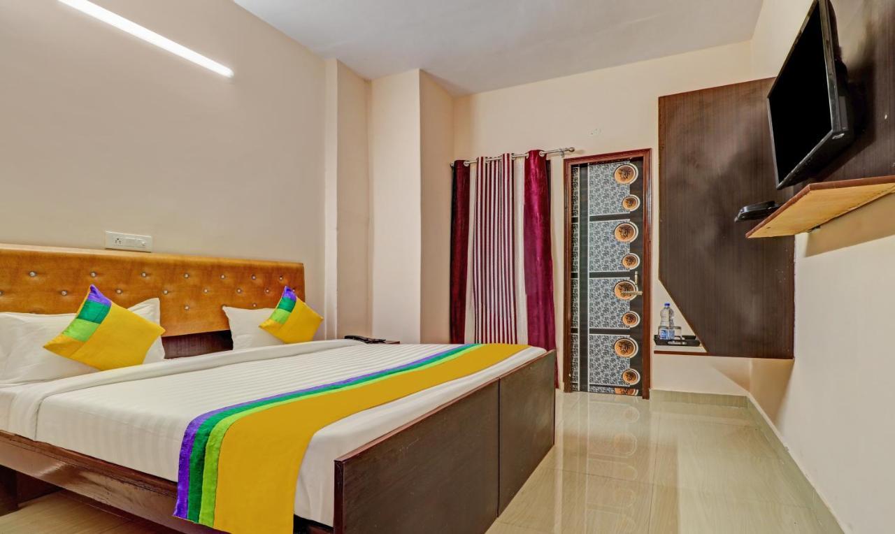 Itsy By Treebo - Divine Inn Chandigarh Exterior photo